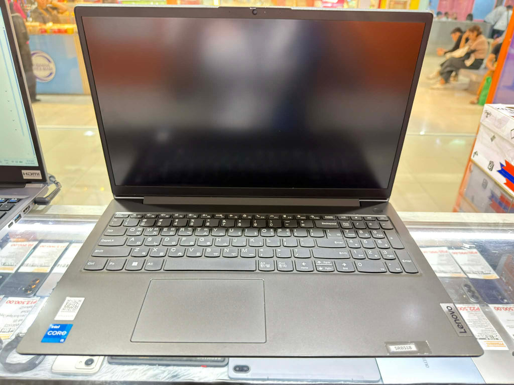 Lenovo V15 G4