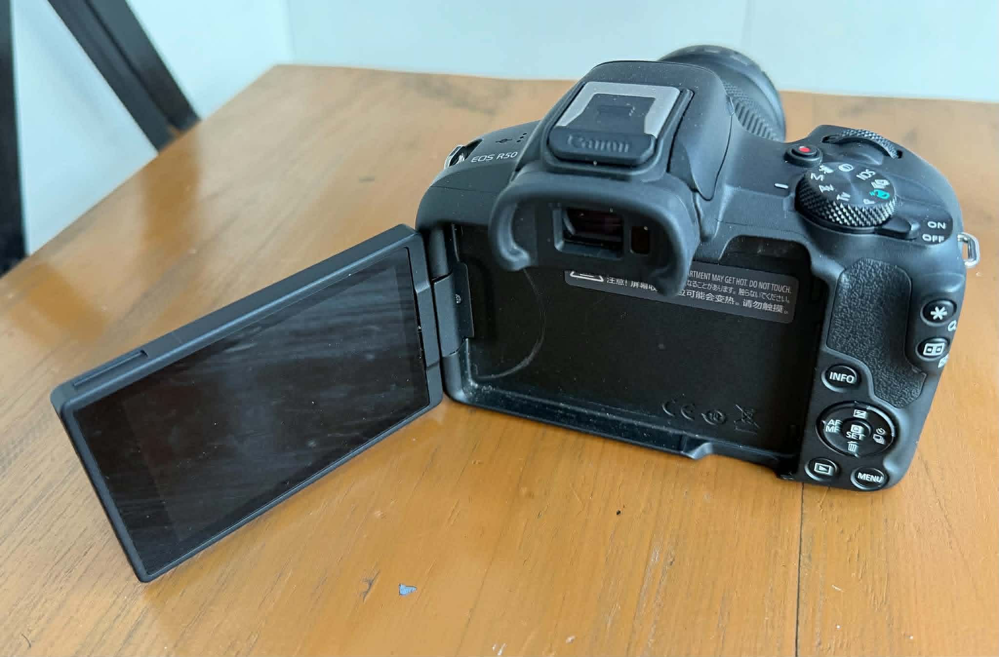 Canon EOS Camera R50
