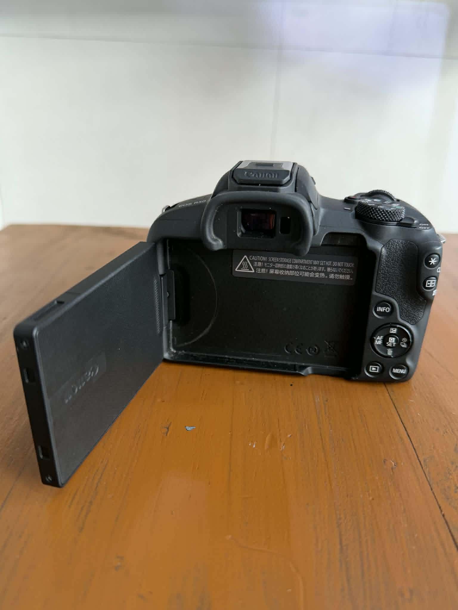 Canon EOS Camera R50