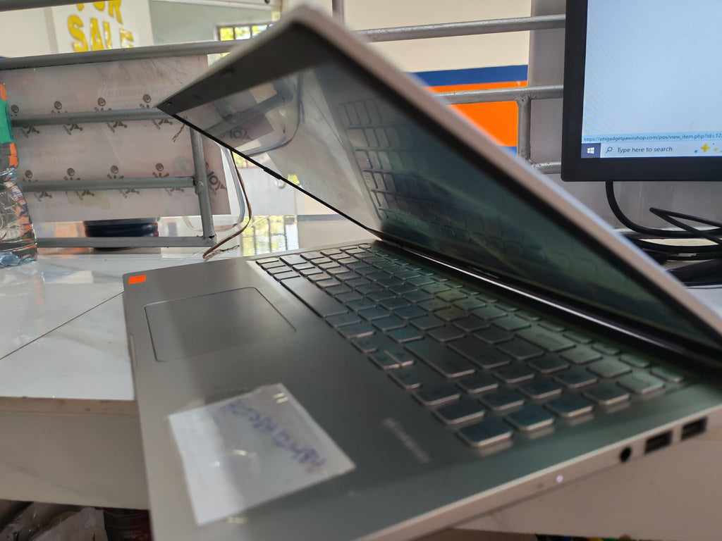 Asus VivoBook X515