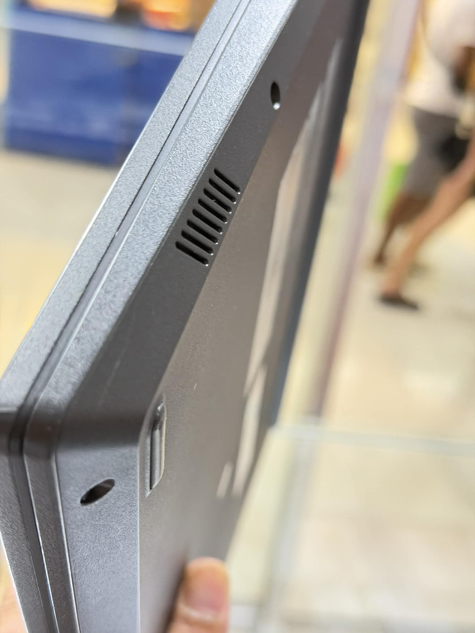 Lenovo V15 G4
