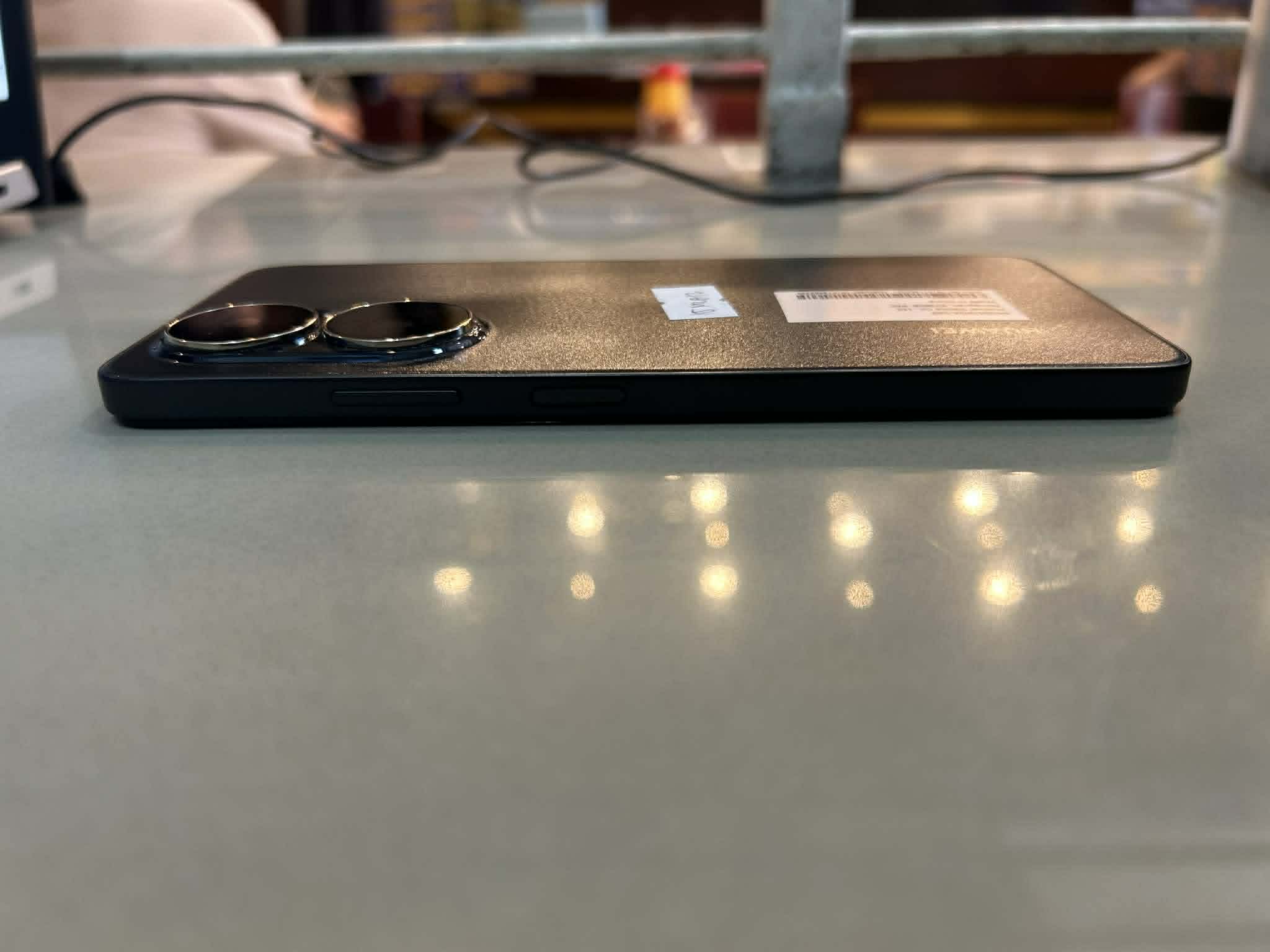 Huawei Nova Y73