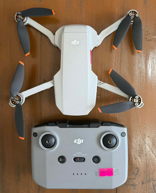 DJI Mini 2 Fly More Combo