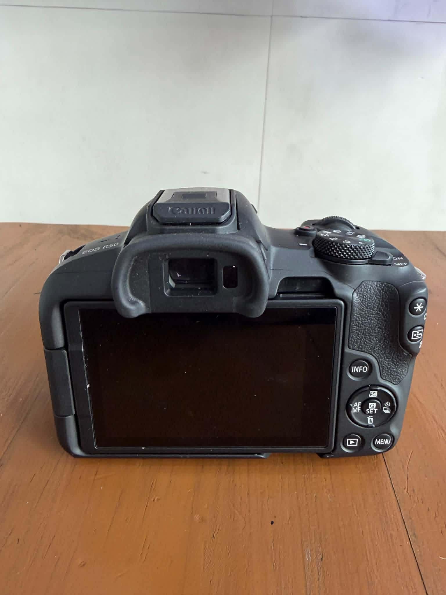 Canon EOS Camera R50