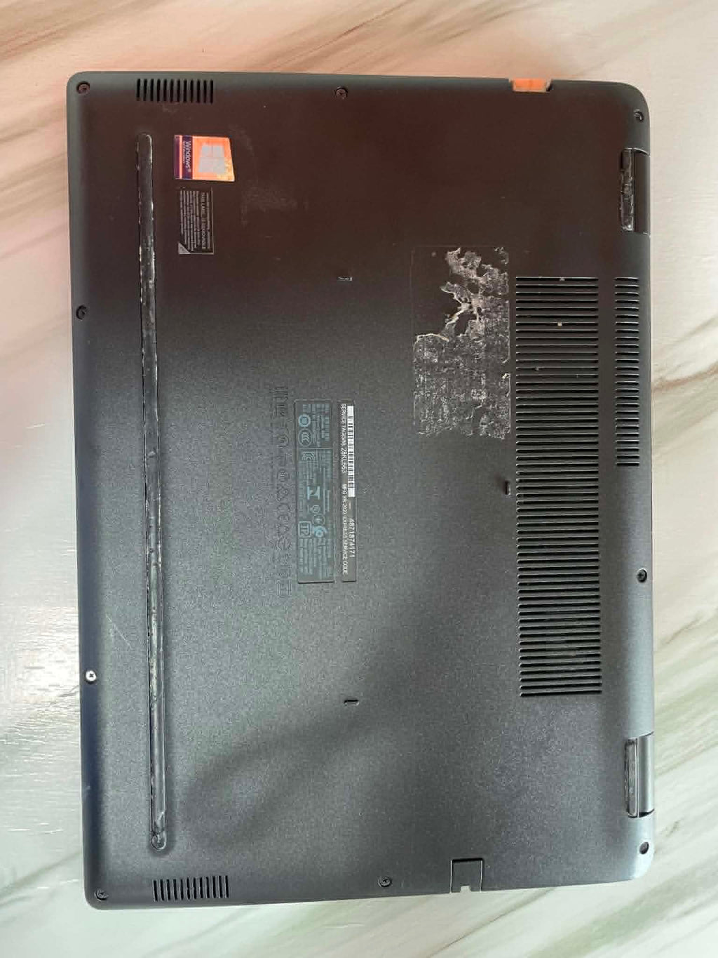 Dell Latitude 3400
