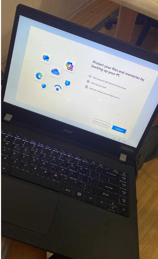 Acer Travelmate P214