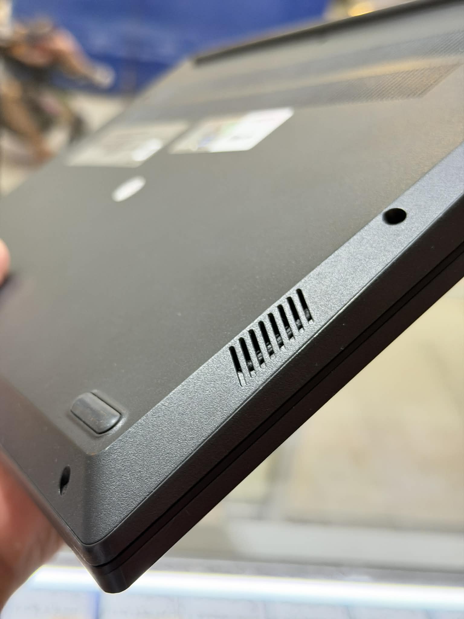 Lenovo V15 G4
