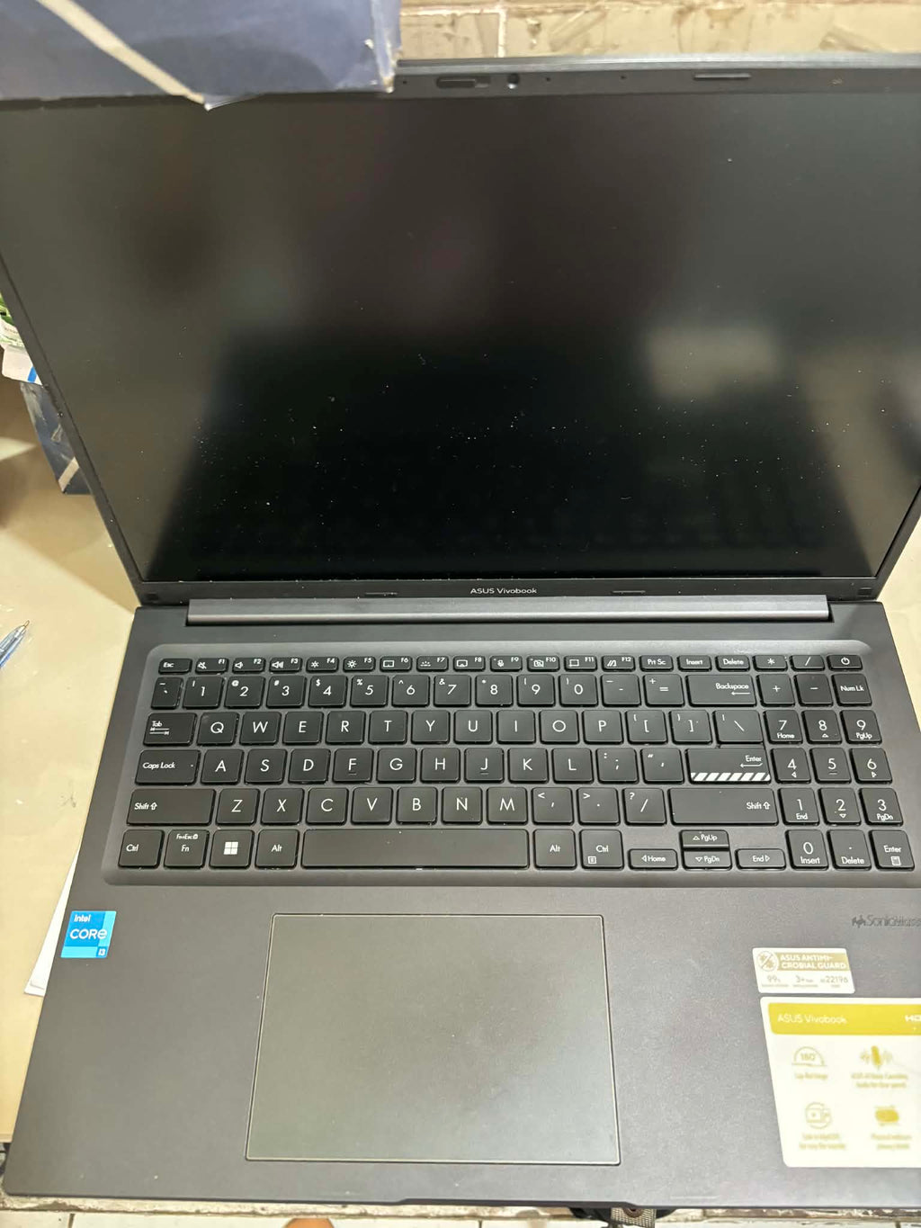 Asus VivoBook 16