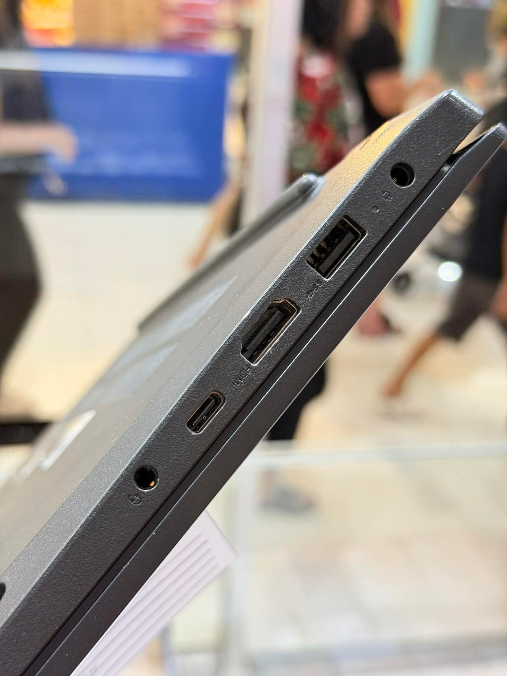 Lenovo V15 G4