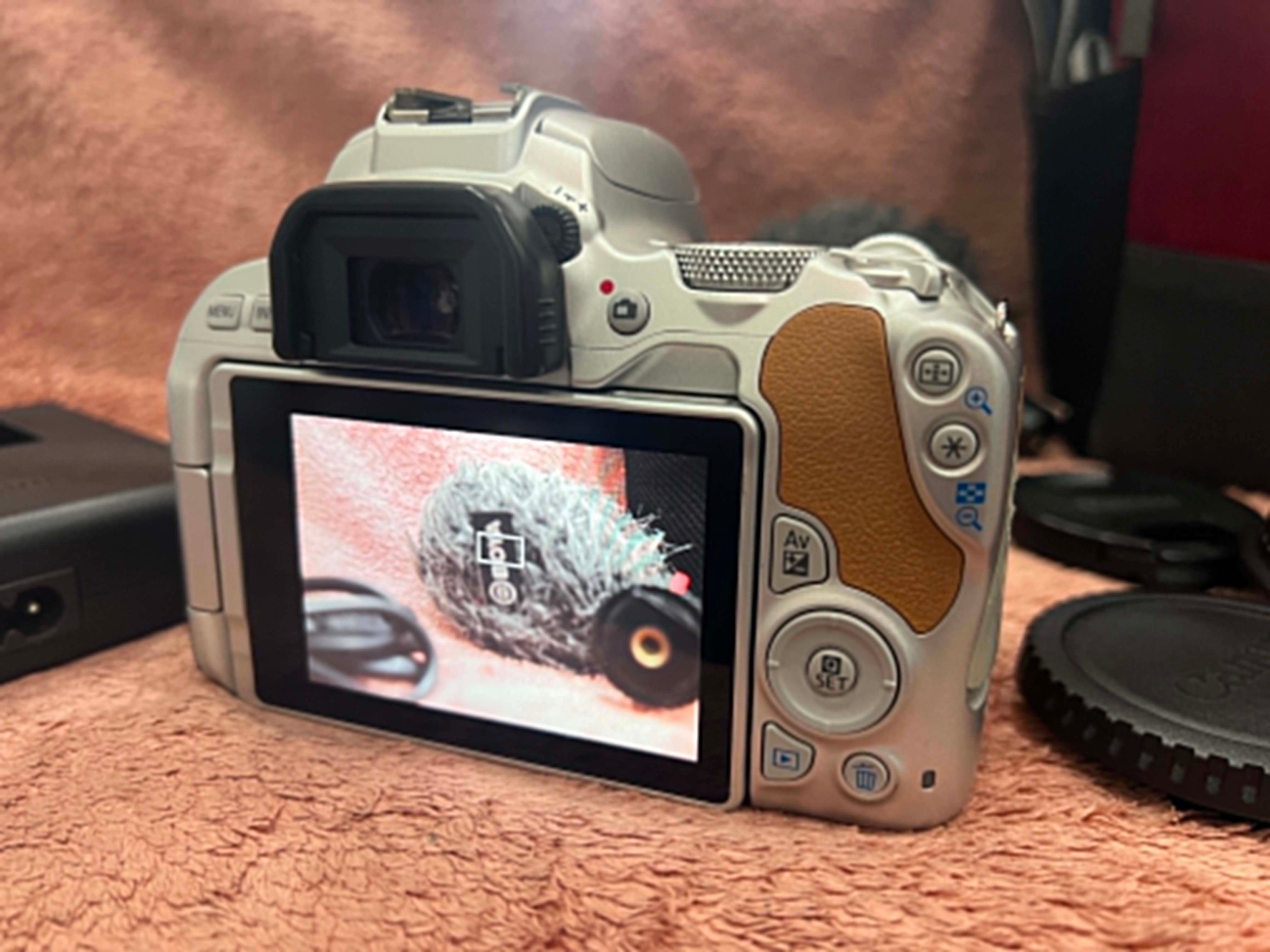 Canon EOS Camera 200D (Rebel SL2)