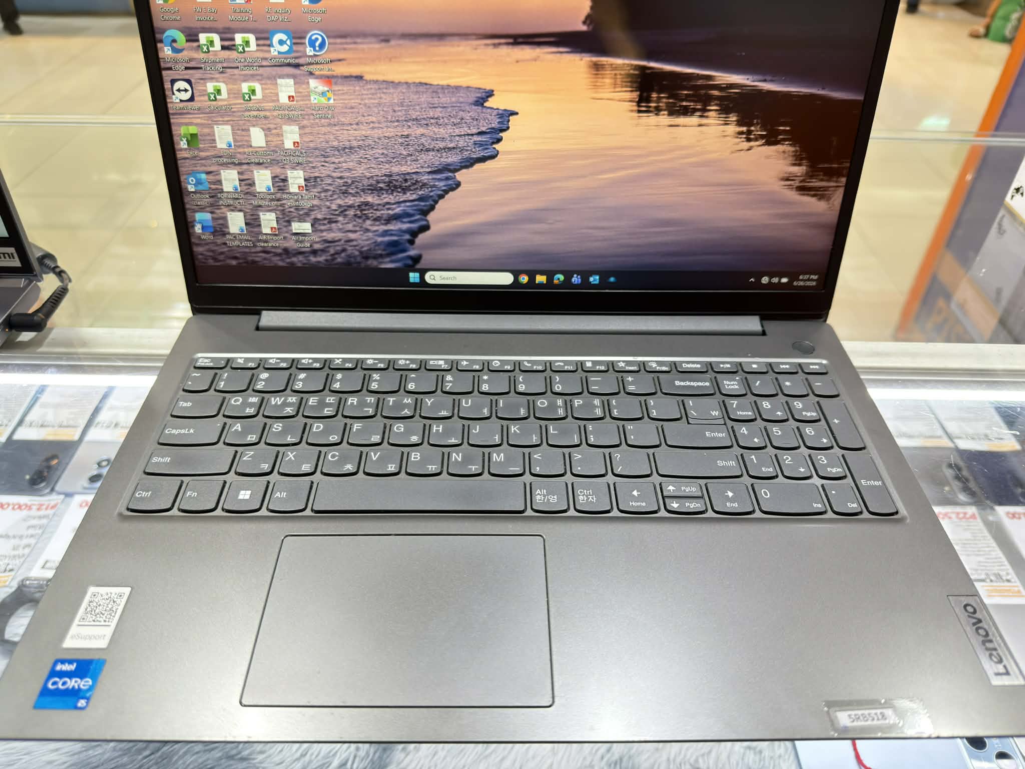 Lenovo V15 G4